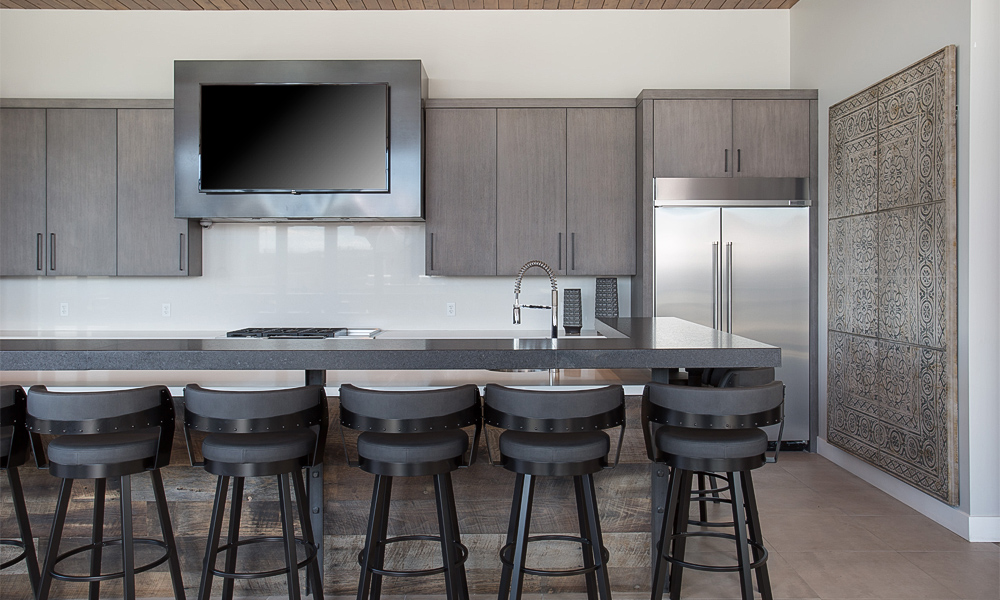 Kitchen Cabinet Polished Veneer Finish Eco-Friendly Materials Water-Resistant for Home Living Spaces