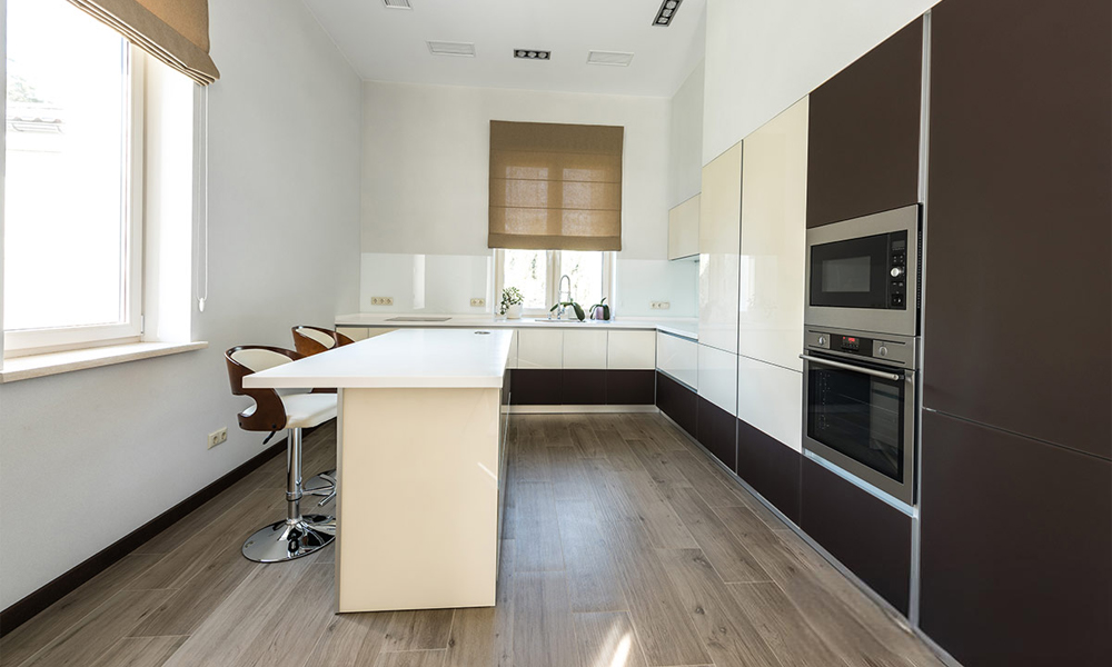 Kitchen Cabinet Smooth Lacquer Finish Functional Design Long-lasting No-Slam Drawers for Urban Kitchen Remodels