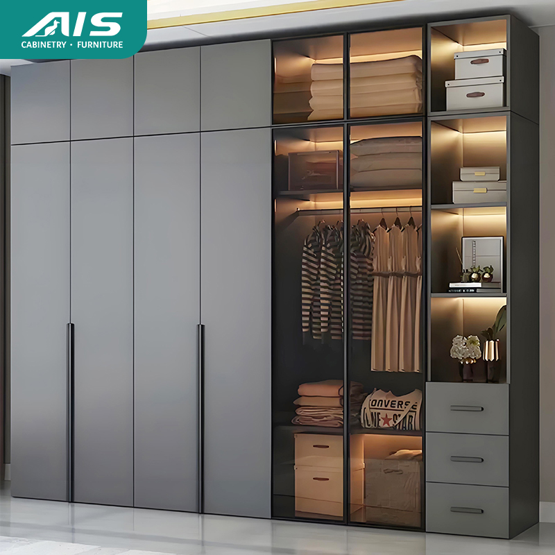 Built in Wardrobes: Pros and Cons You Need to Know